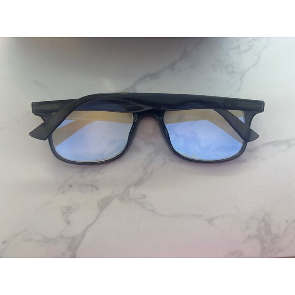 Lulu Guinness Blue Light Blocking Glasses With Case & Cleaning Cloth - Picture 3 of 5